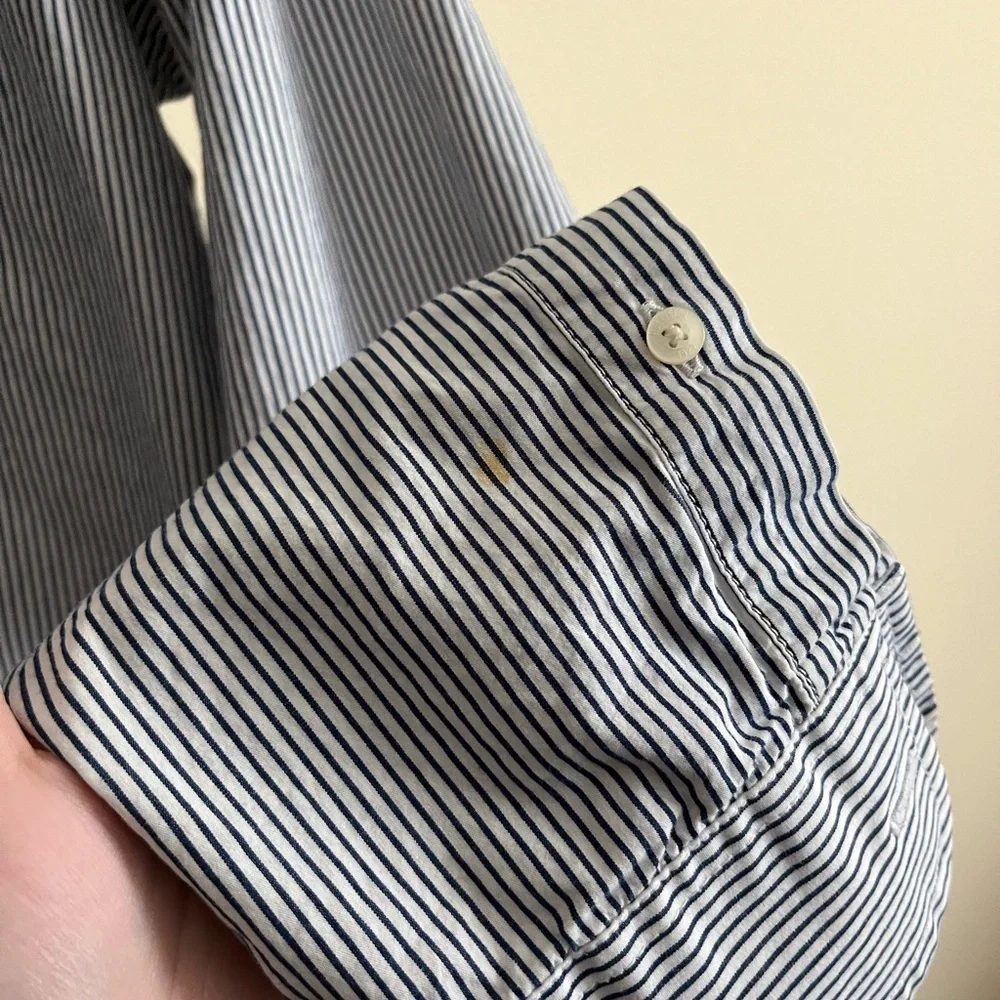 Men’s Hollister Button Down